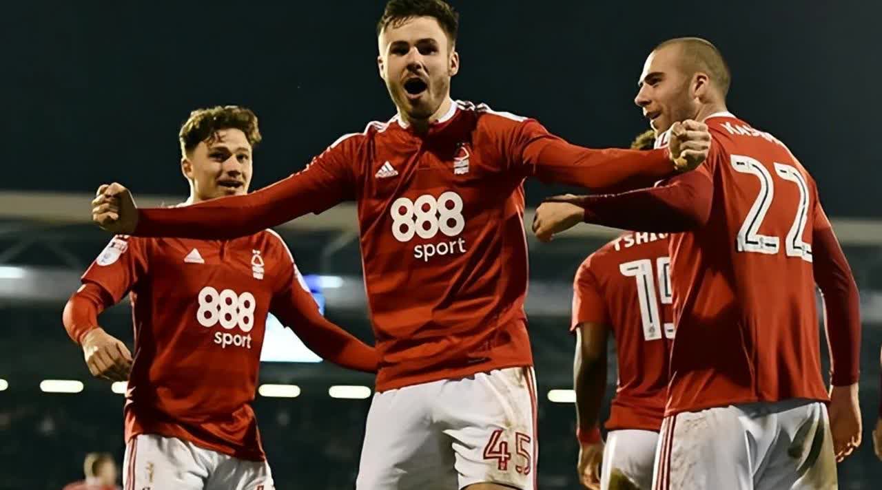 国际比赛日体能课后，布莱顿扳平良机备战葡超，话题不断，阵容厚度经受考验