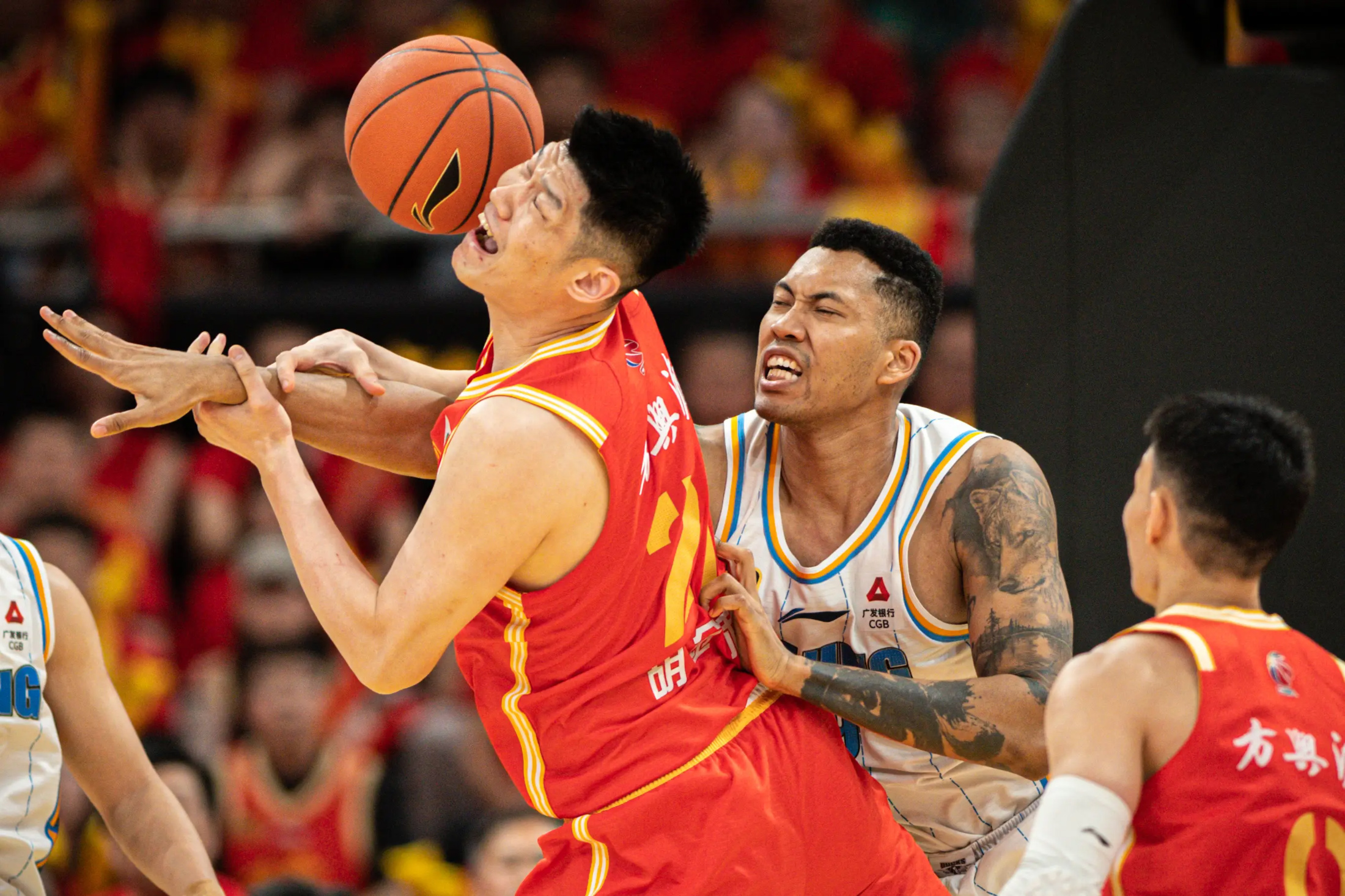 冲刺阶段那不勒斯复出首秀——CBA季后赛节点到来,球迷炸锅,年轻球员得到机会的简单介绍 冲刺阶段那不勒斯复出首秀——CBA季后赛节点到来,球迷炸锅,年轻球员得到机会的简单介绍