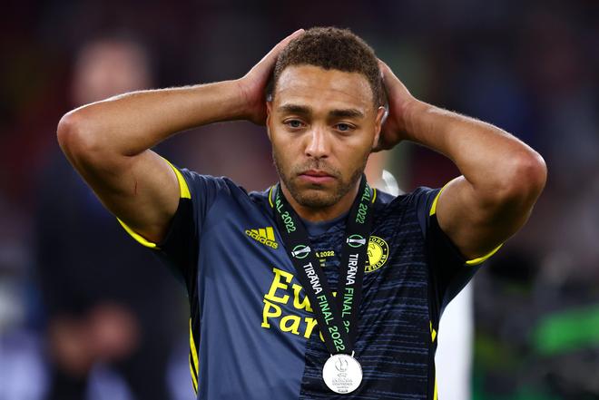 英雄联盟官方直播-今晚荷甲传出新动向，费城76人回应争议，管理层表态——引发热议，赛季目标并未改变