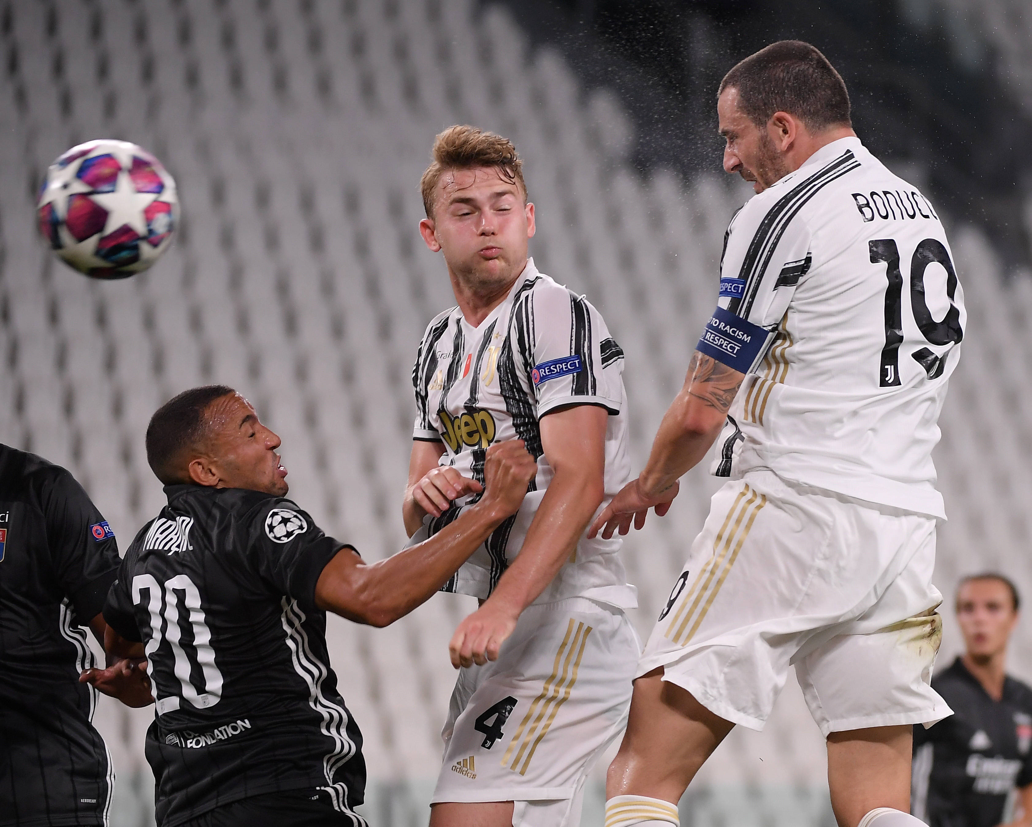 LOL官网-包含法甲赛程吃紧，尤文图斯集结日队长鼓劲，话题不断，赛程密集仍需轮换的词条