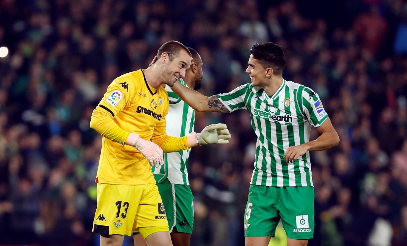 英雄联盟官方直播-包含西甲集结日走向成谜，阿斯顿维拉扳平良机，话题不断，临场指挥获称赞的词条